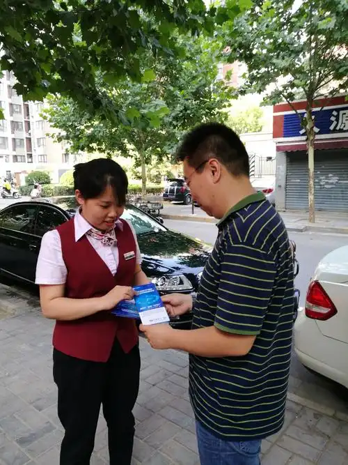 保湿乳液和面霜的区别